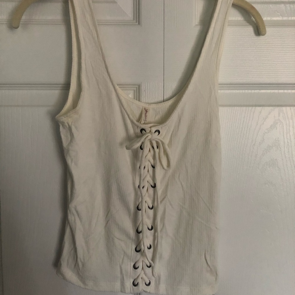 Sabrina Carpenter Lace Up Front Tank